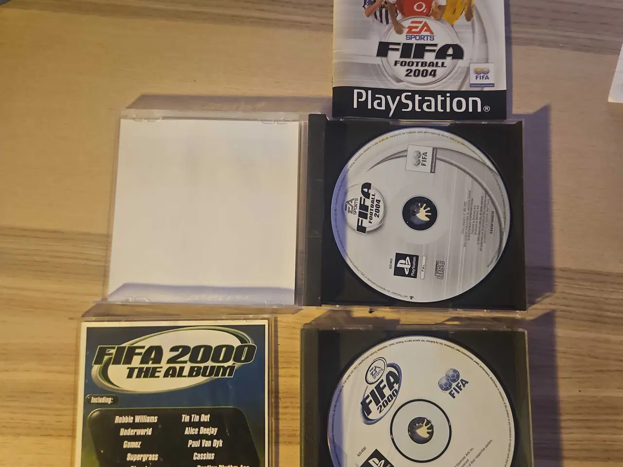 Billede 2 - Fifa 2000 og 2004 ps spil