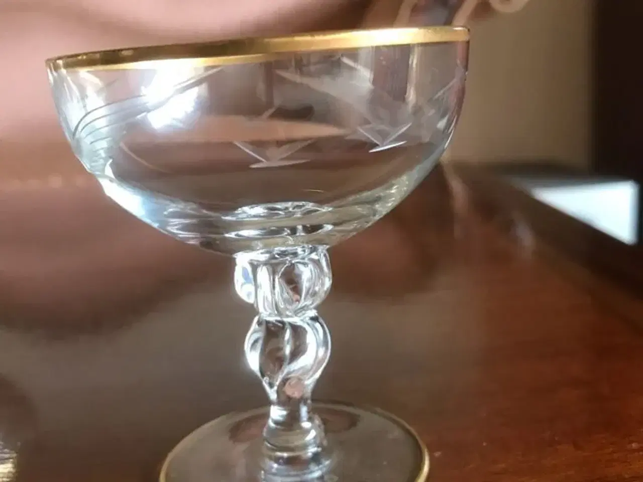 Billede 2 - Mågestel glas