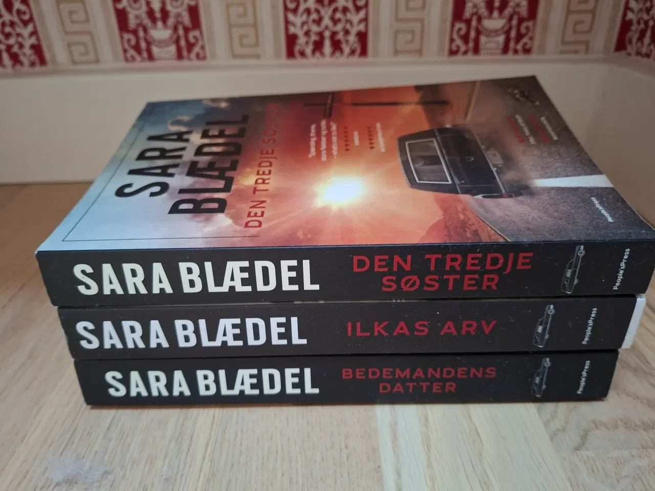 Billede 1 - Sara Blædel