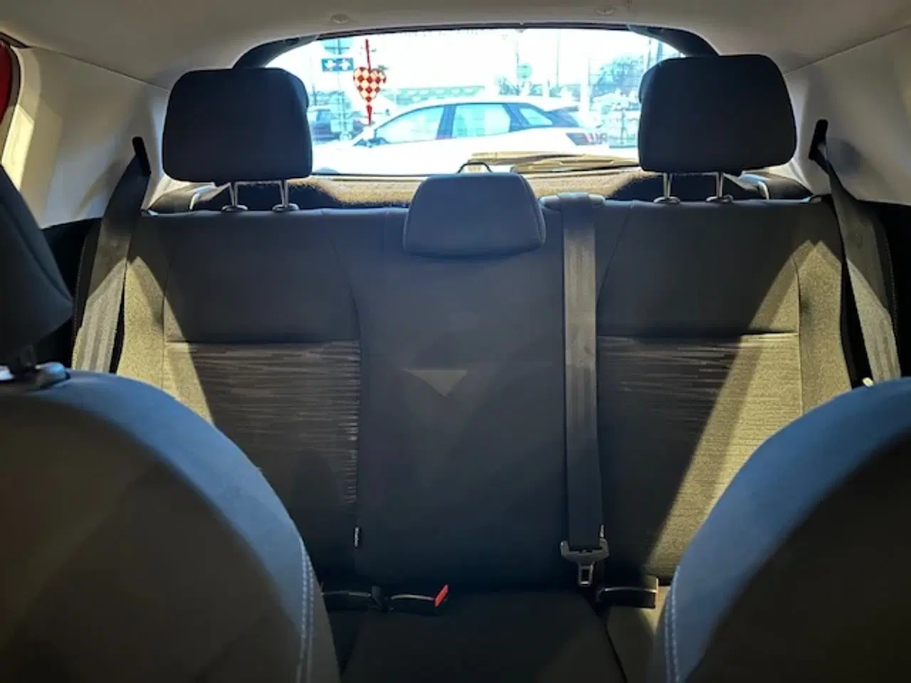 Billede 18 - 208 med fuld service.