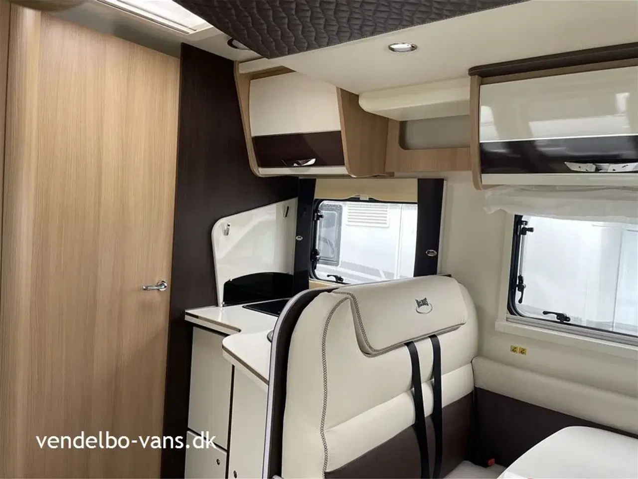 Billede 18 - 2026 - McLouis Mc4 273   Enkeltsenge og stor garage - 10 års tæthedsgaranti - Glasfiber sider-tag-bund