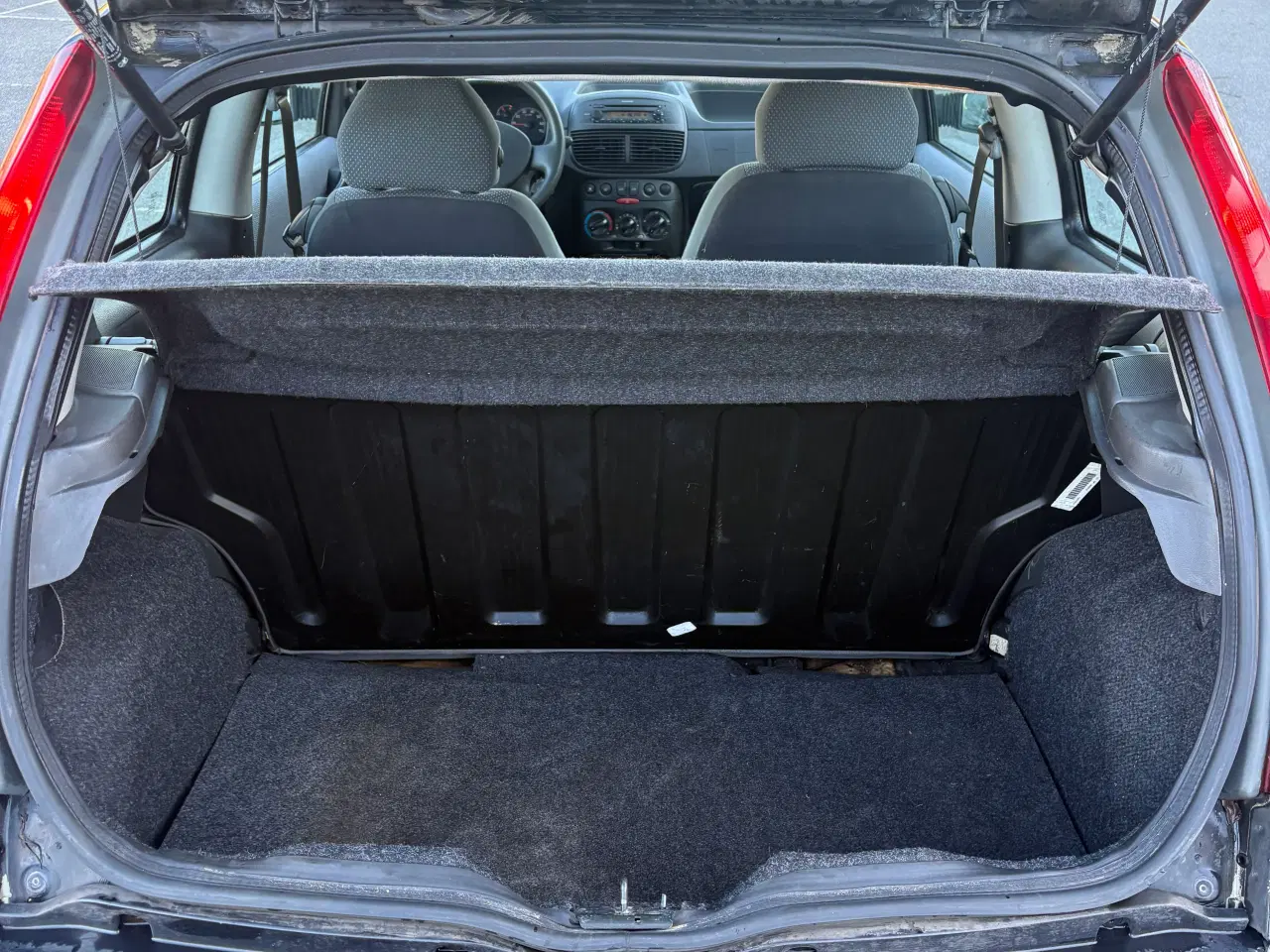 Billede 10 - Fiat Punto 1.2 8V – 60 HK (2004) 172.600km