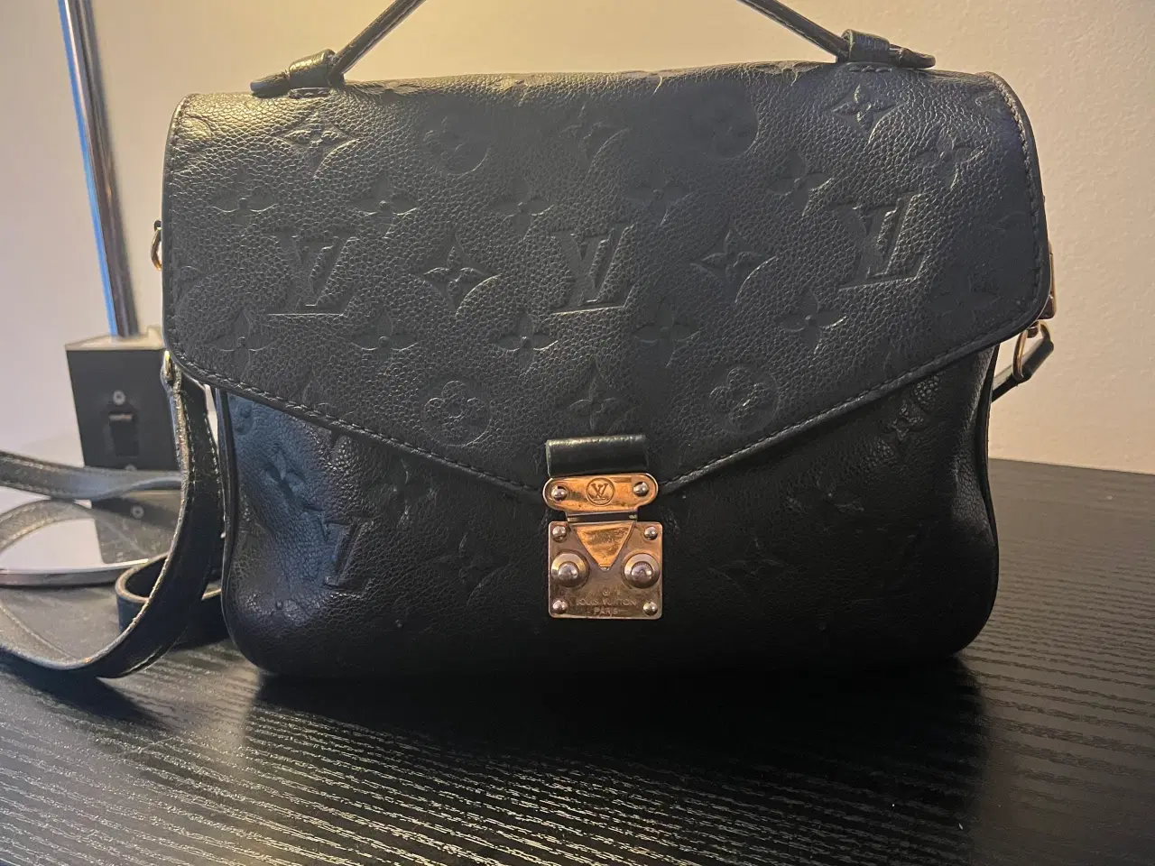 Billede 2 - Smukt sæt fra Louis Vuitton 