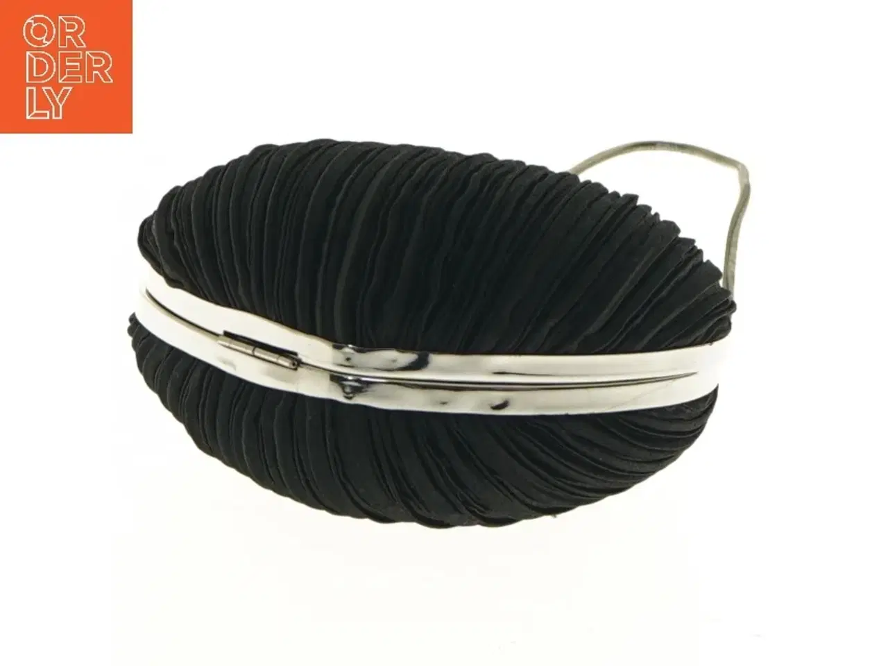 Billede 4 - Hjerteformet taske med kæde (str. Ø 14 cm)