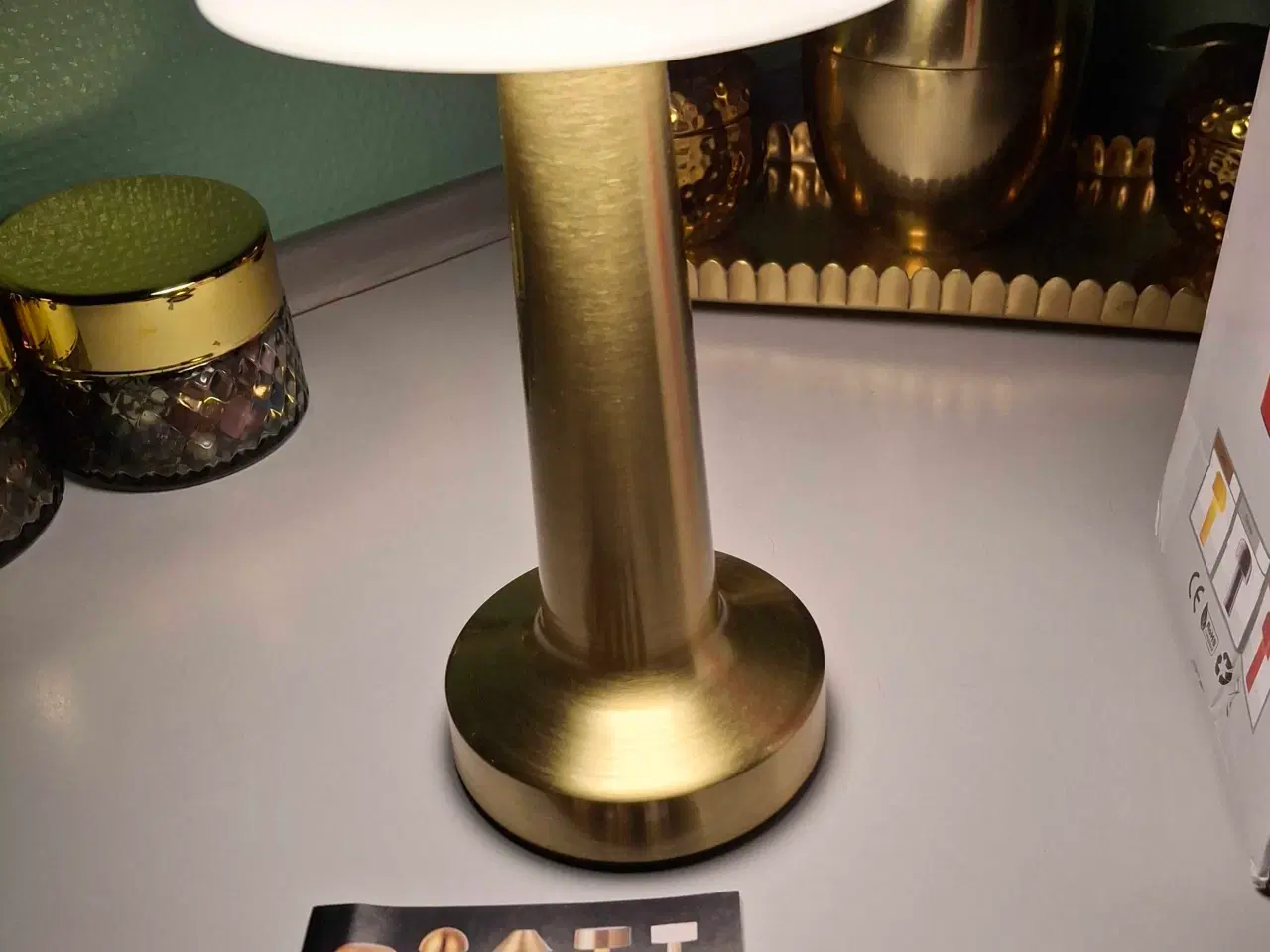 Billede 4 - Guld lampe