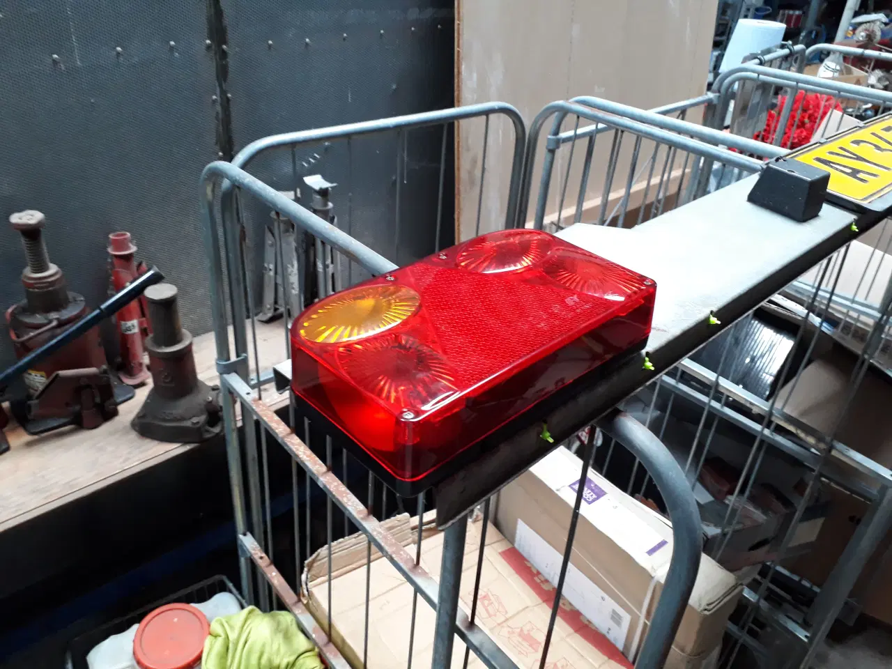 Billede 9 - Norsk Motorbåd, trænger til lidt knofedt. m. trail