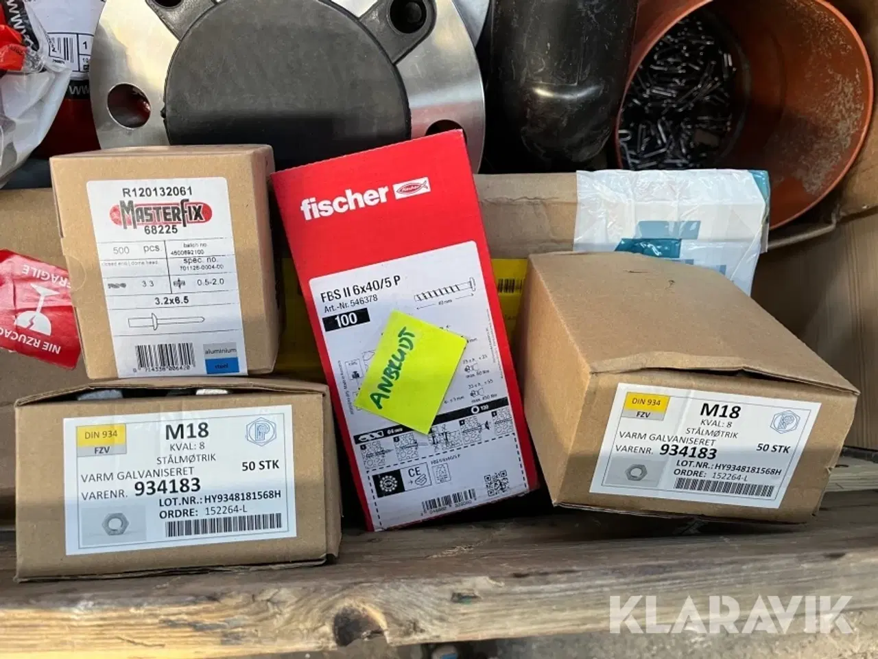 Billede 10 - Lot - kugleventiler, rørbærere, rør og øvrigt