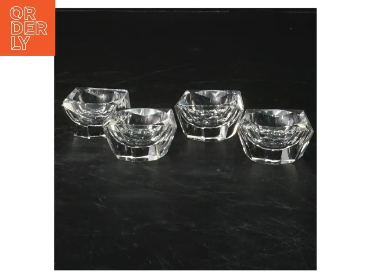 Billede 1 - Kryzstal saltkar retro (str. 4 styk. 4 cm)