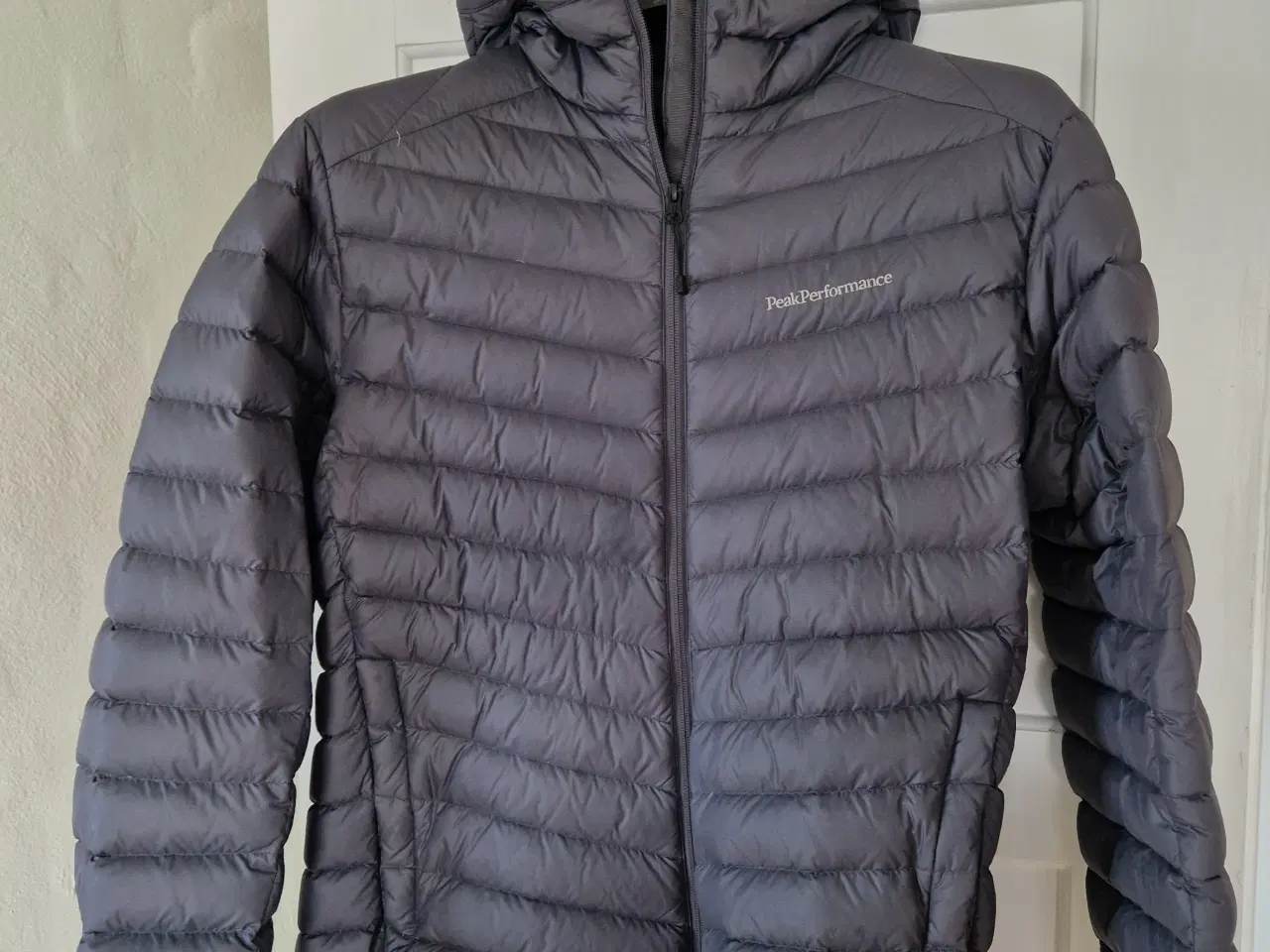 Billede 1 - Billig ny peak performance jakke 