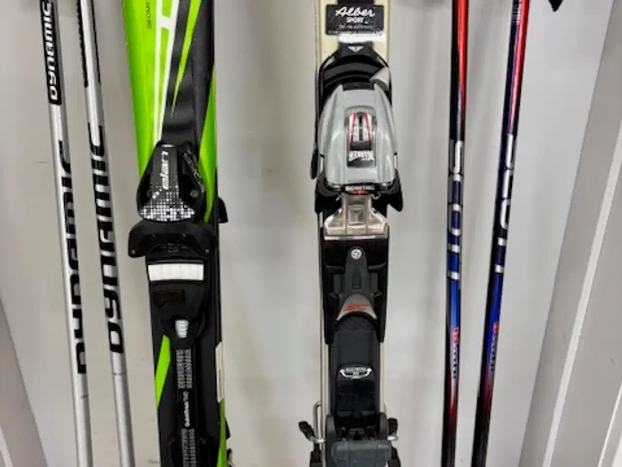 Billede 3 - Carving ski med stave