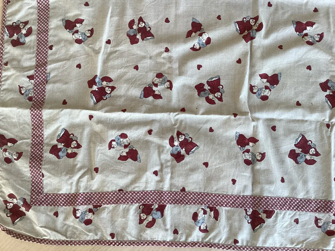 Billede 2 - Juletræstæppe Klarborg nisser