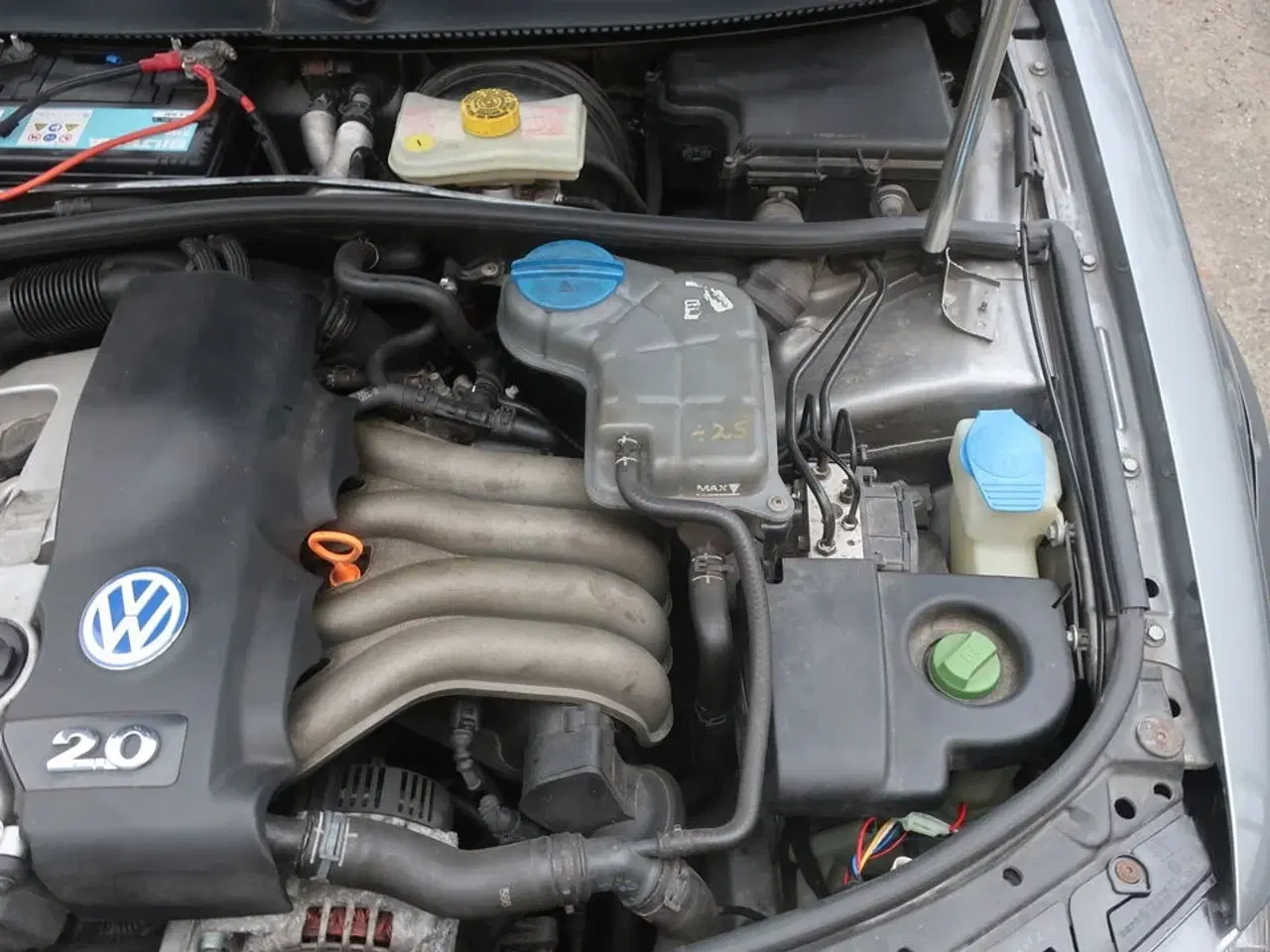 Billede 23 - Personbil Volkswagen passat, 2.0 limousine (momsfri)