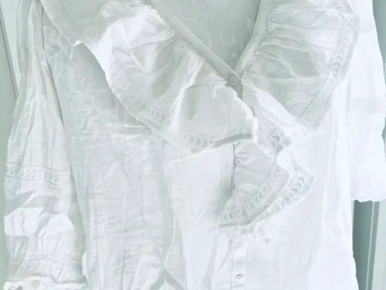 Billede 3 - Skjortebluse fra BA&SH 