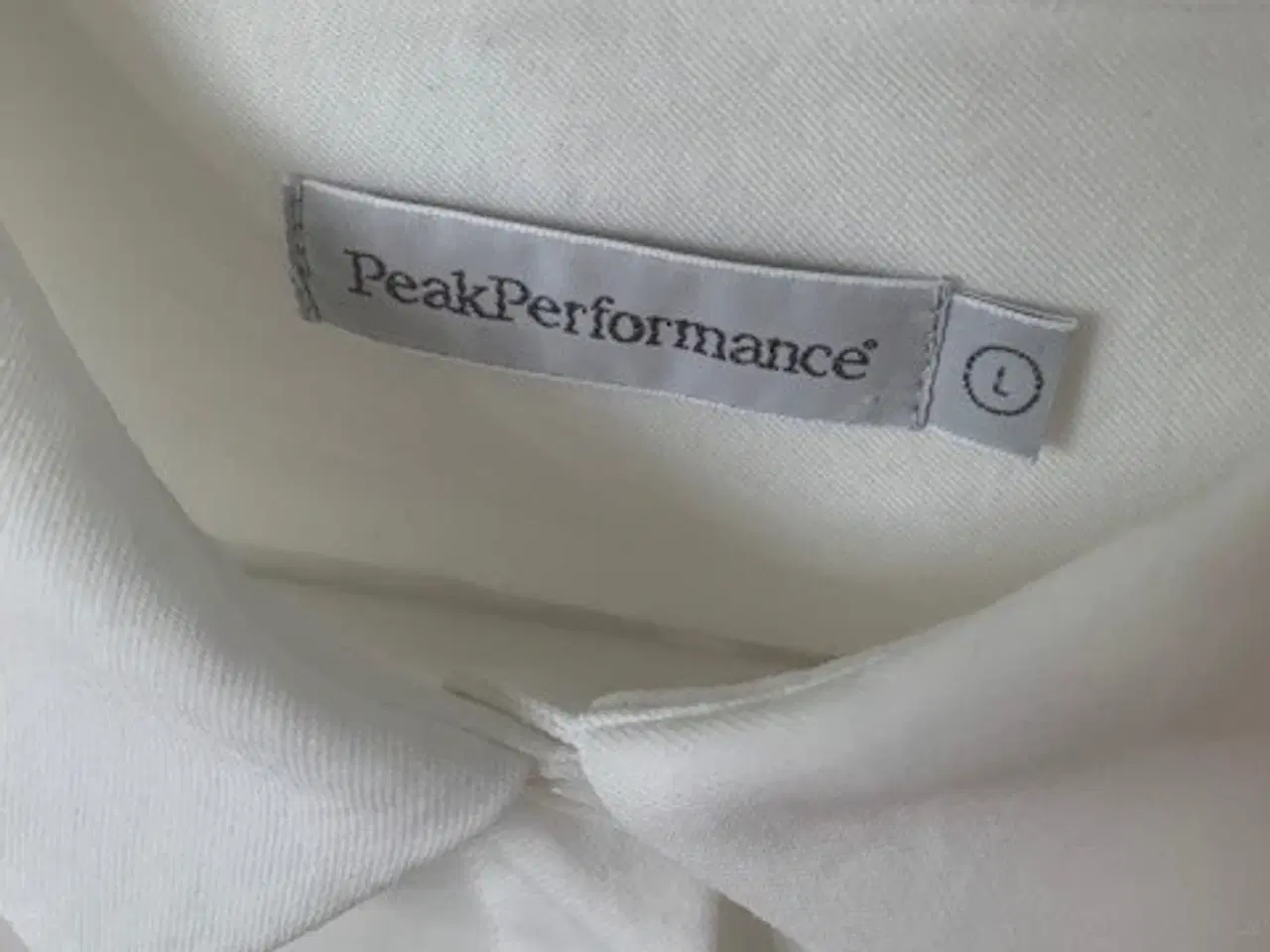 Billede 4 - Skjorte fra Peak Performance hvid 