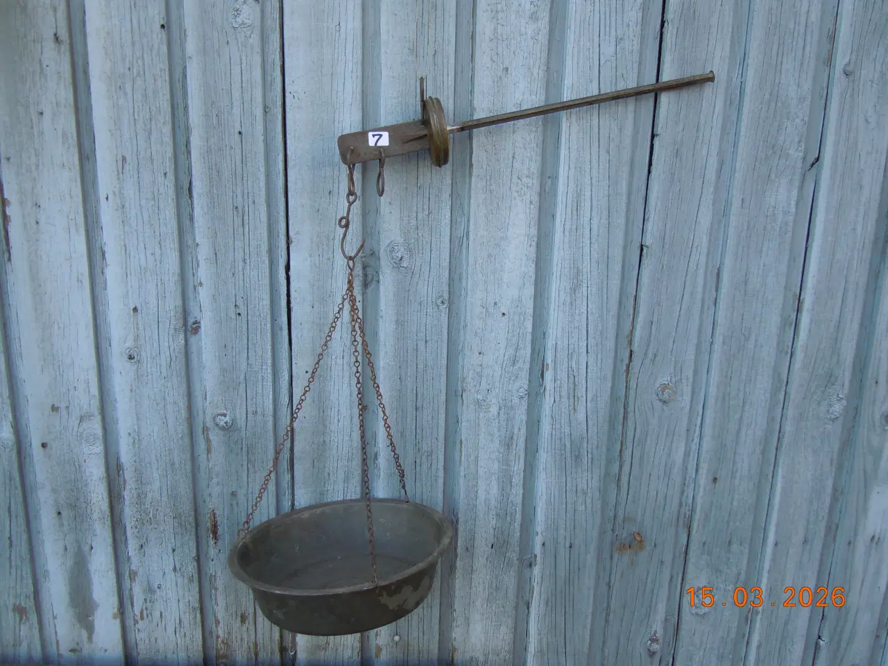 Billede 1 - Bismervægt med skål. Ca. 100 år.