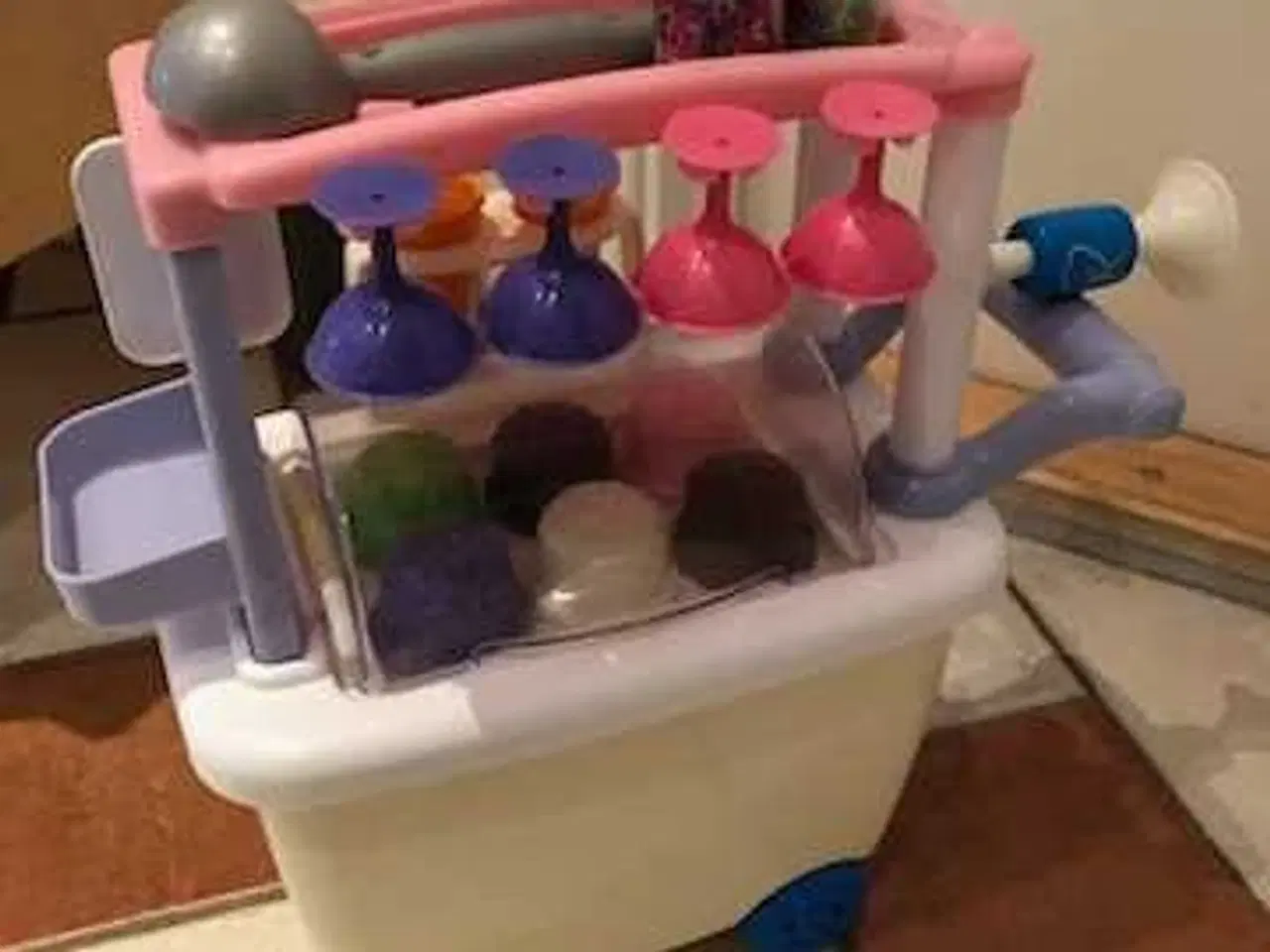 Billede 8 - Lege køkken 