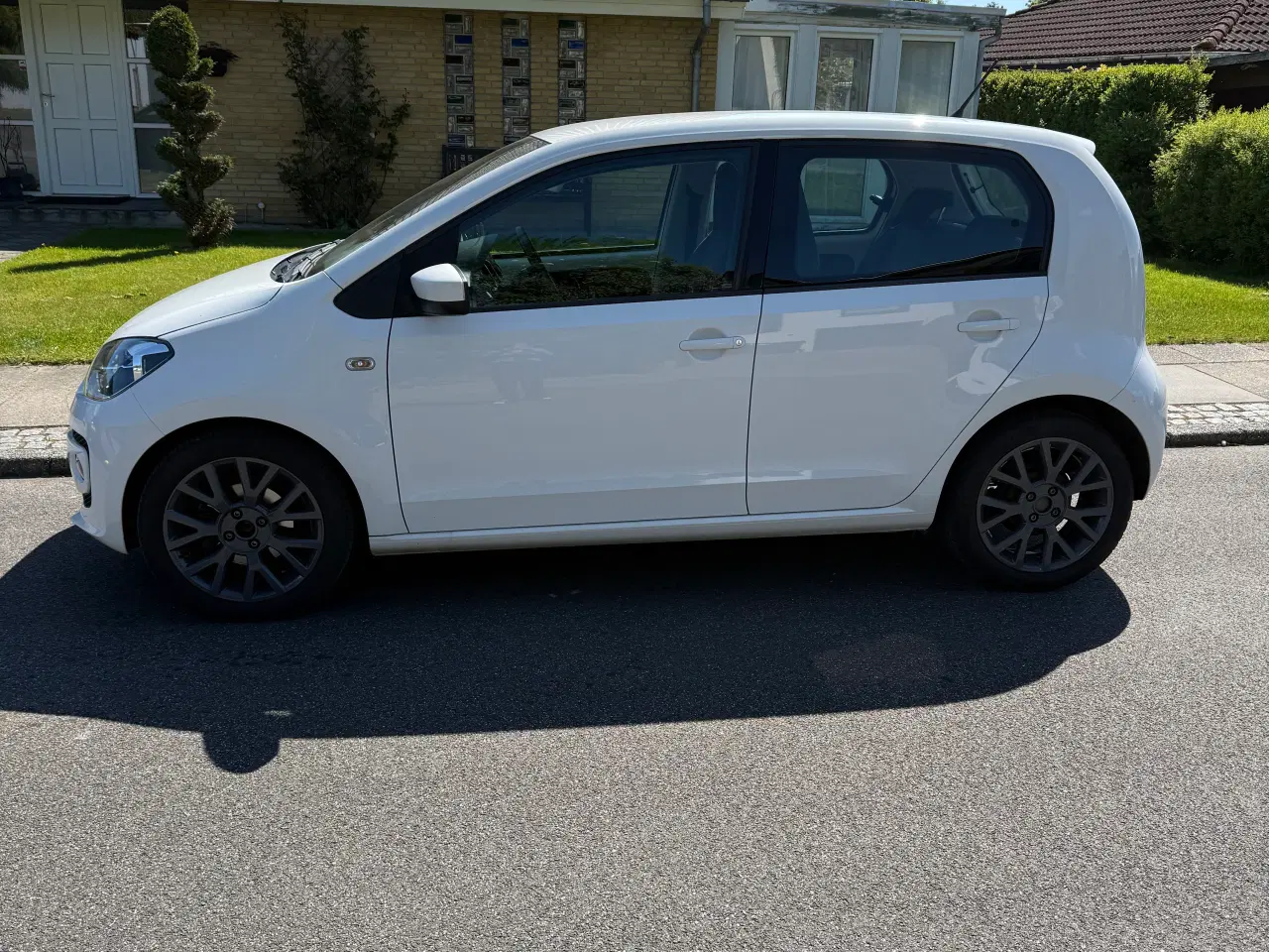 Billede 4 - VW UP 60HK årgang 2016. Km:133000