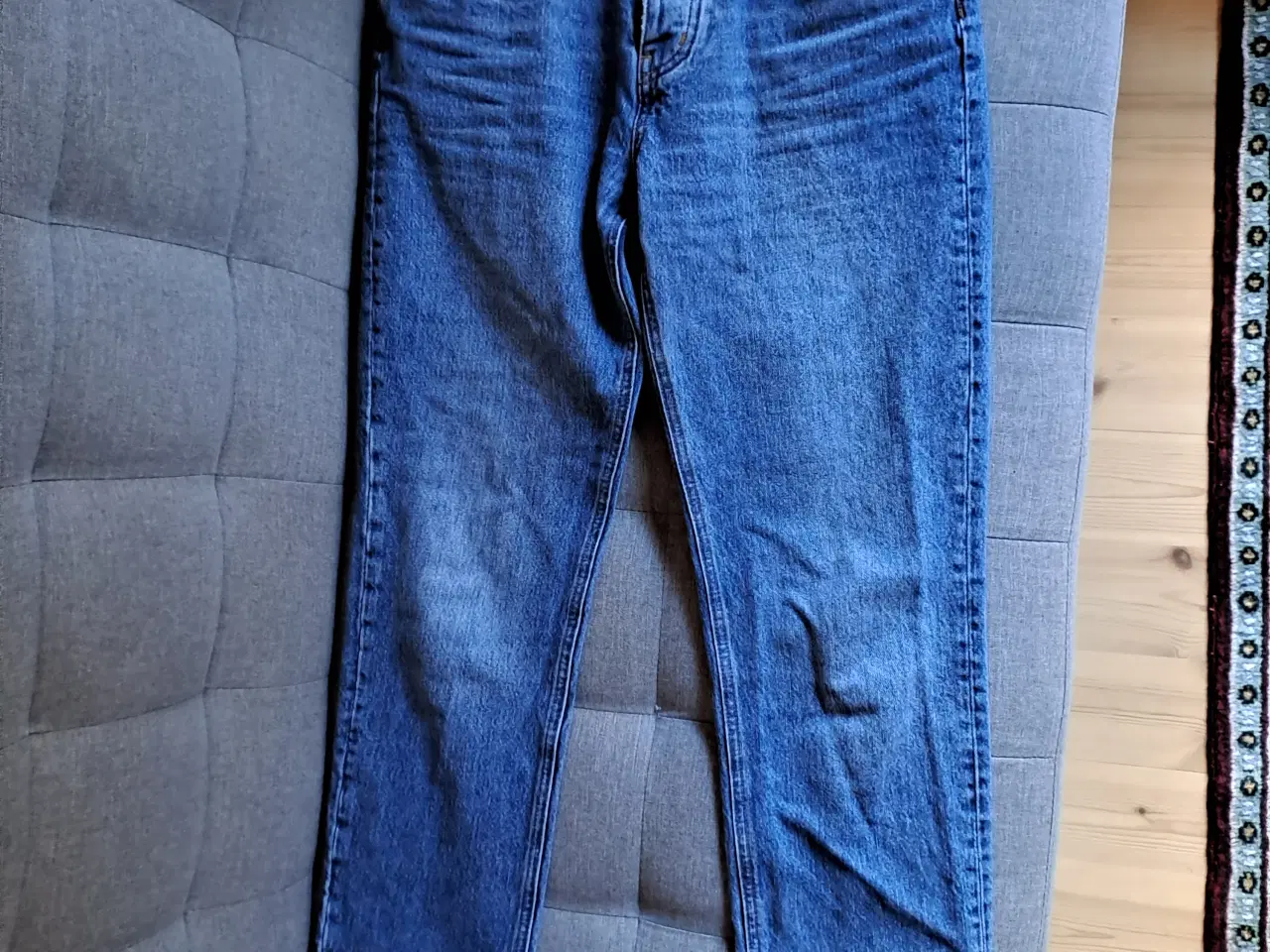 Billede 1 - Jeans, Boii med knaplukning