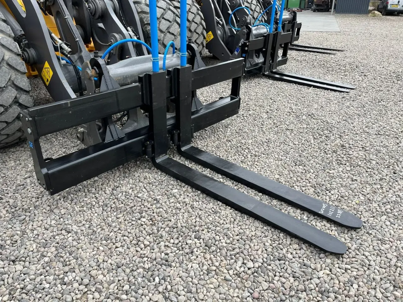 Billede 3 - Volvo Pallegafler SE  10 ton med Volvo-skifte Hydraulisk gaffelflyt og 2,2m slæde