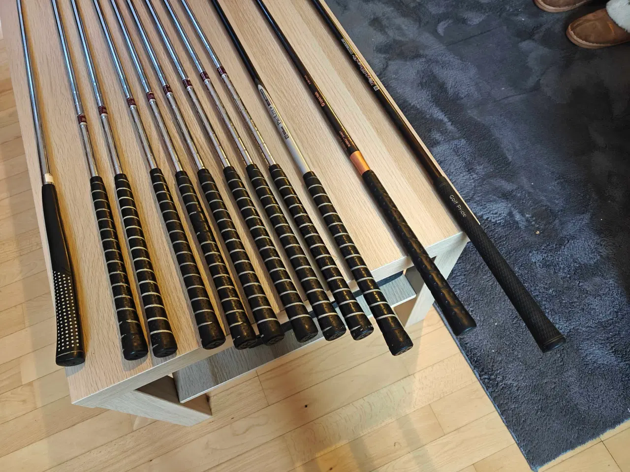 Billede 2 - Wilson Deep Red Titanium Golfkølle sæt 