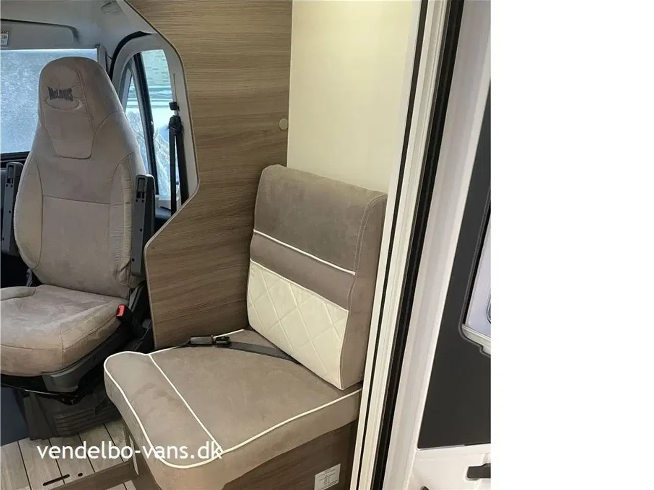 Billede 8 - 2026 - McLouis Mc4 879 G Centralseng med stor garage - Automatgear