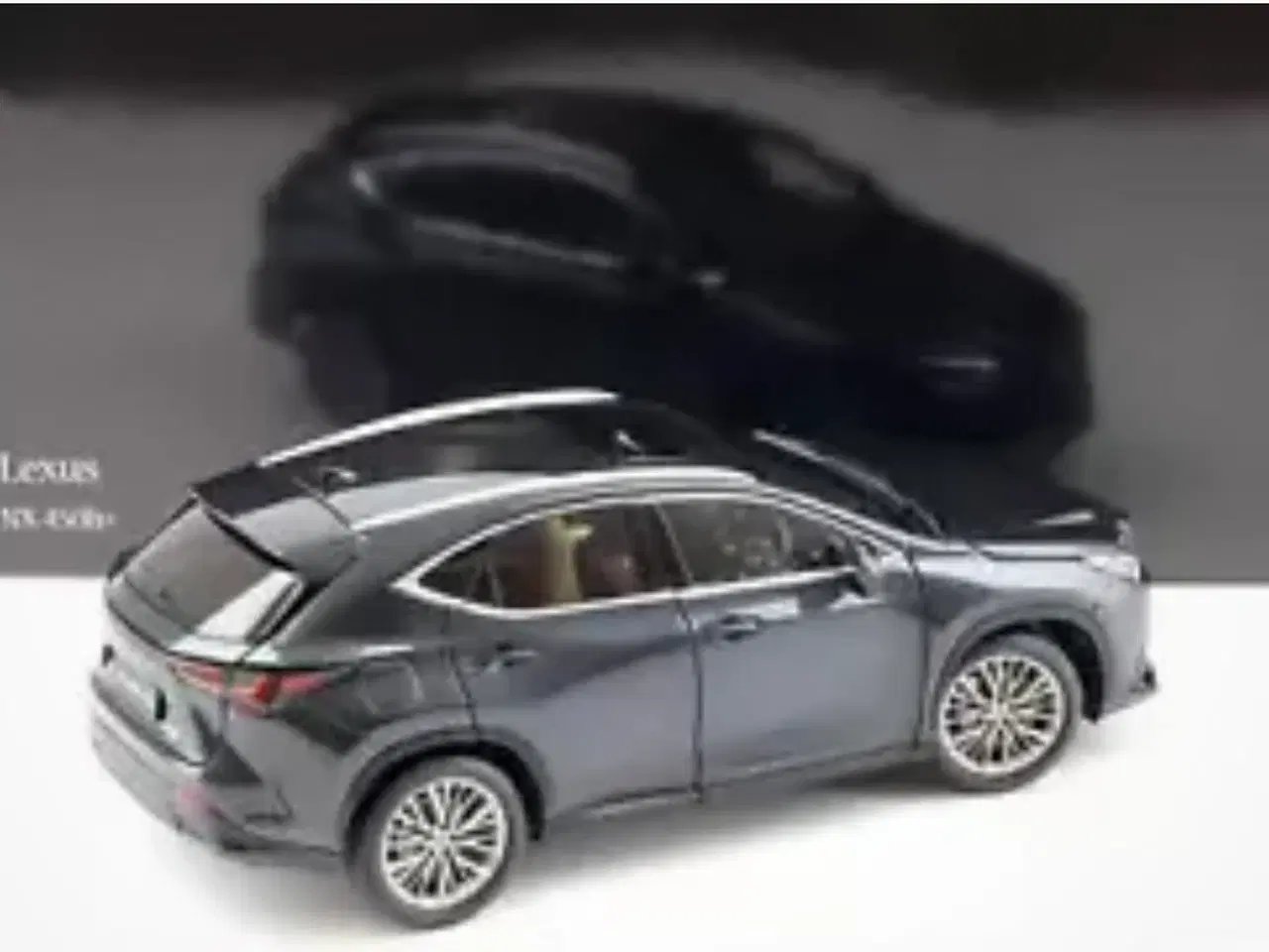 Billede 2 - 1:18 Lexus 450h nx+ 2022