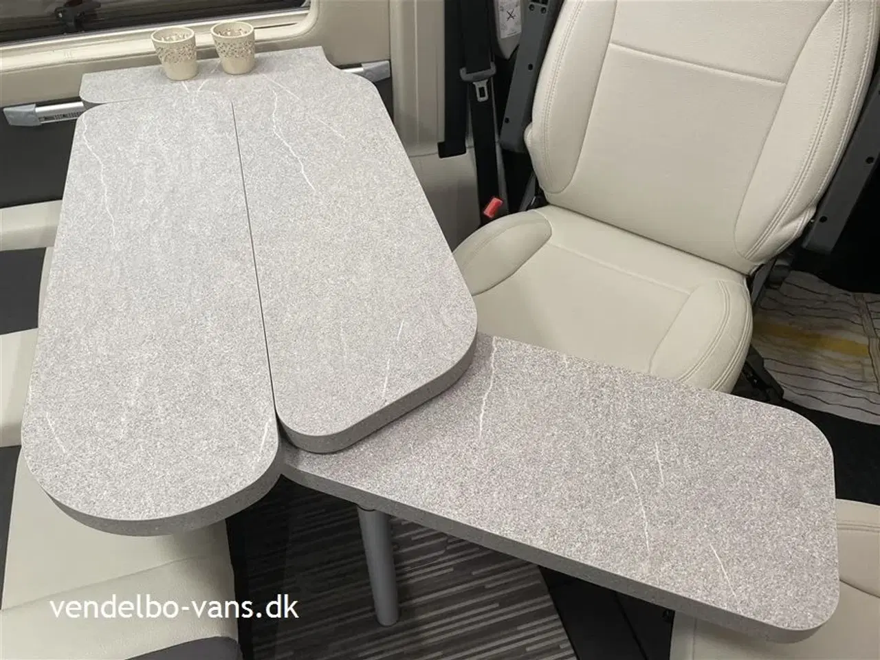 Billede 5 - 2022 - McLouis Menfys Van 04 Prestige Matic   Det er CamperVan topudgaven med masser af udstyr - Prestige Matic