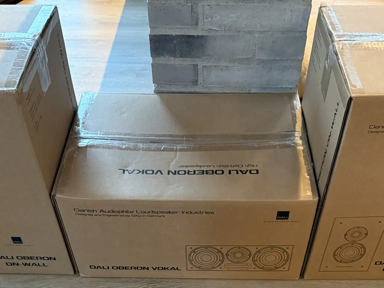 Billede 8 - DALI OBERON ON-WALL og DALI OBERON VOKAL i lys eg.