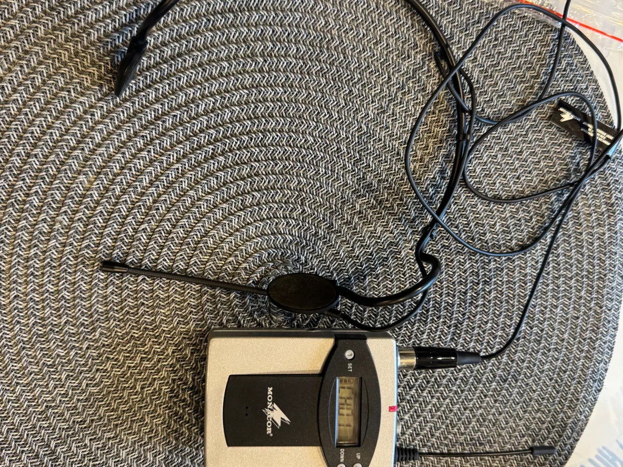 Billede 4 - Højtaler med forstærker, på hjul