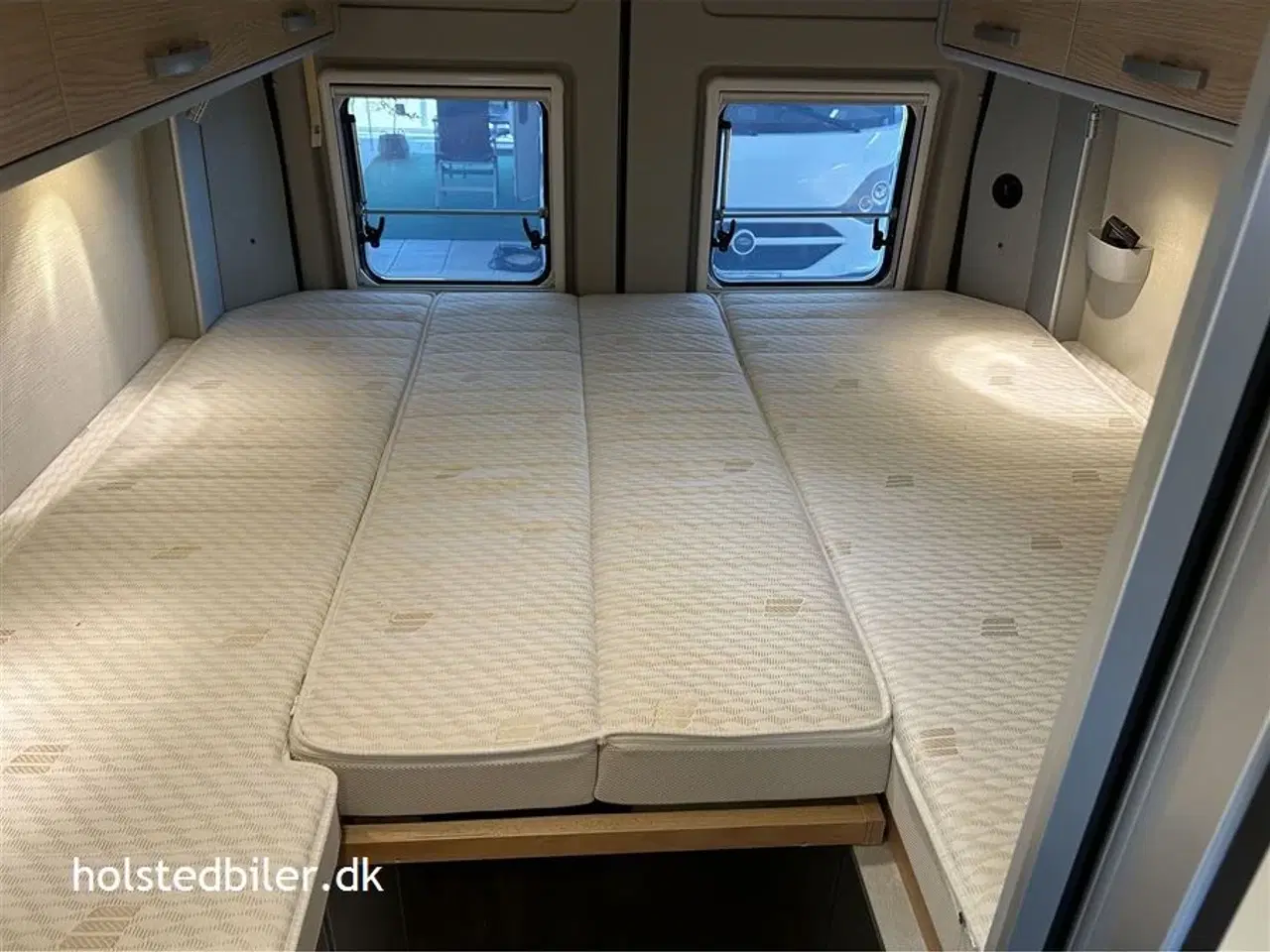 Billede 13 - 2021 - Hymer Hymercar Free 602   2 lange senge og 6 meter - automatgear.