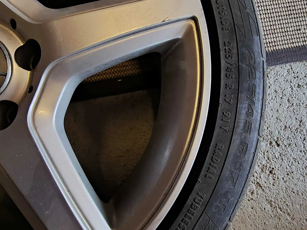 Billede 2 - Mercedes alufælge 