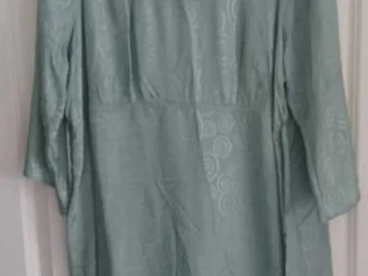 Billede 1 - Essence tunika str 48