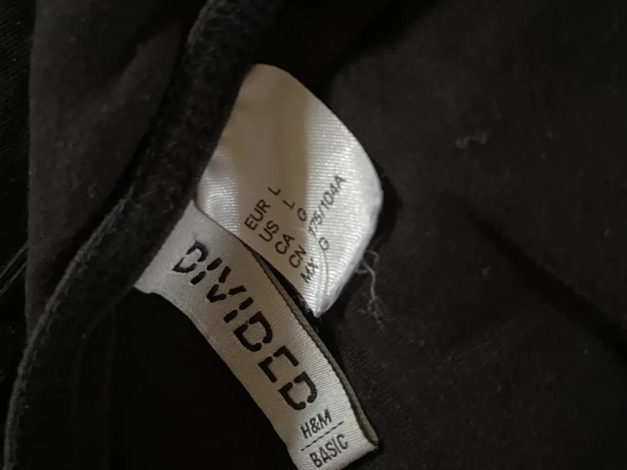 Billede 3 - Top med stropper, str. L, Divided