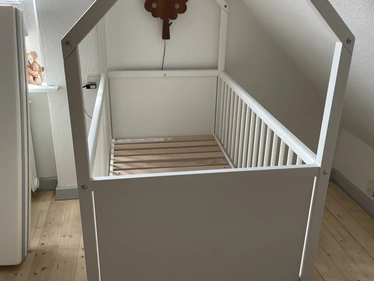 Billede 2 - Stokke Home tremmeseng/hus seng