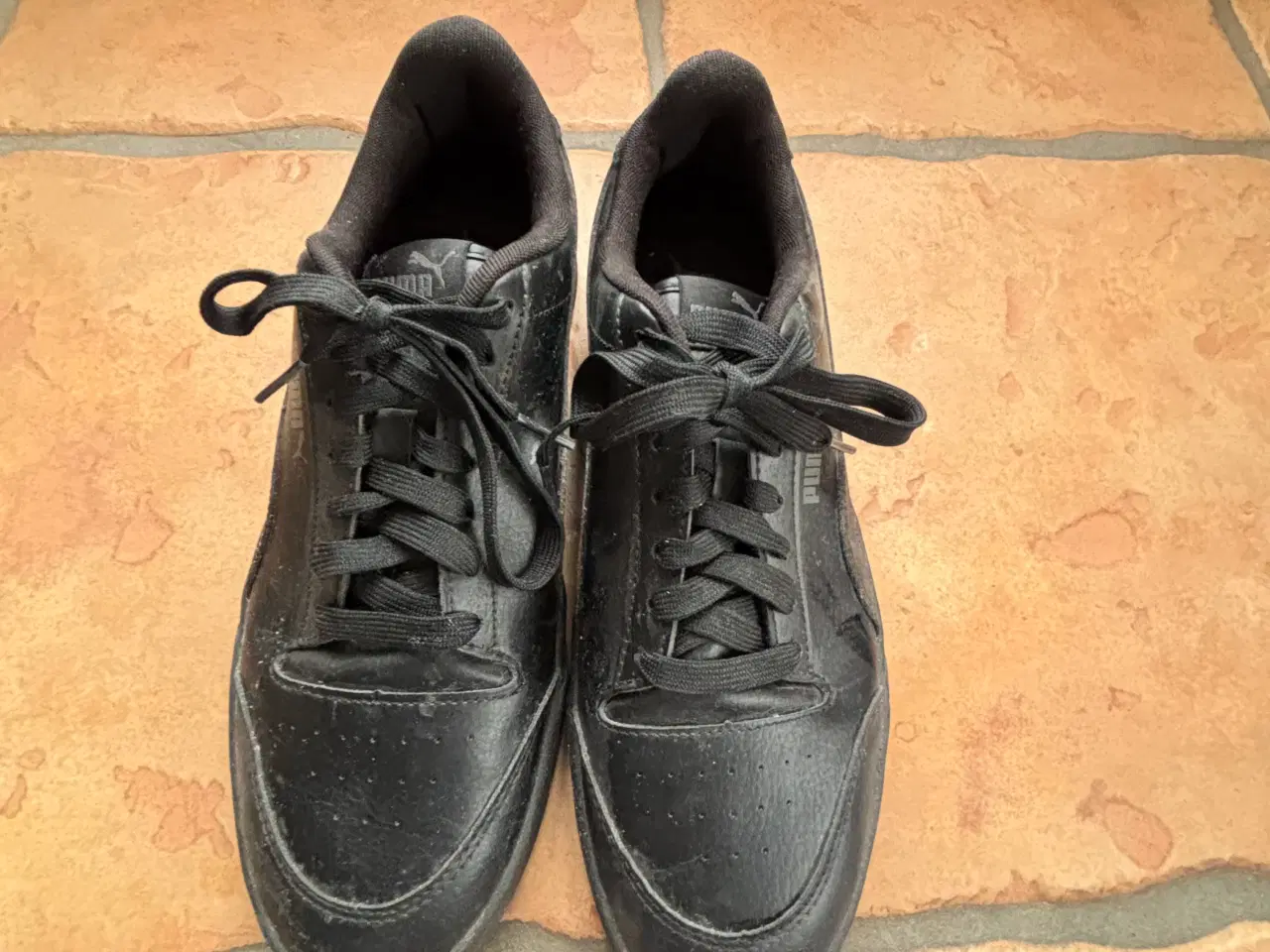 Billede 1 - Puma sneakers str. 44 sort