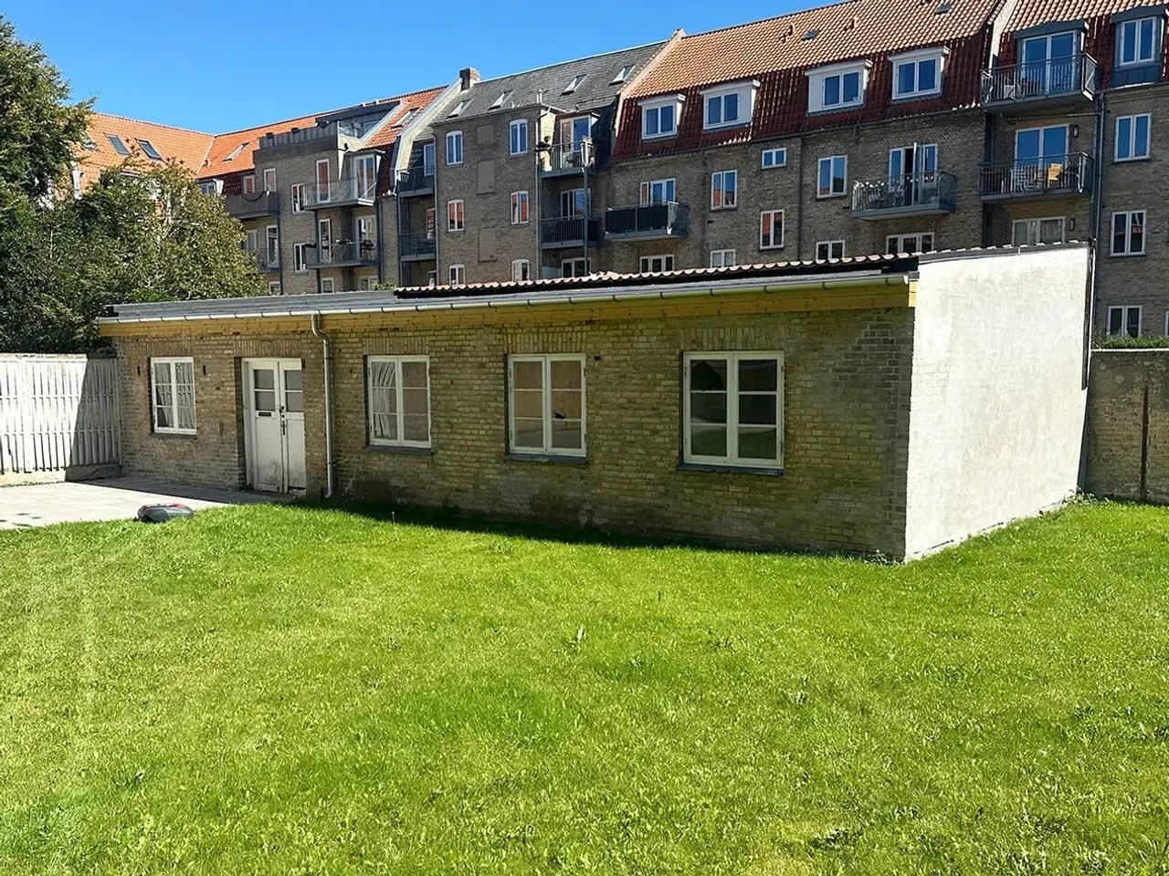Billede 1 - Lager/værksted/hoppyrum på 84 kvm i Aalborg Vestby