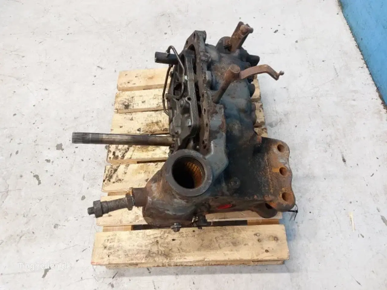 Billede 4 - Valtra T213 PTO Hus V37104410