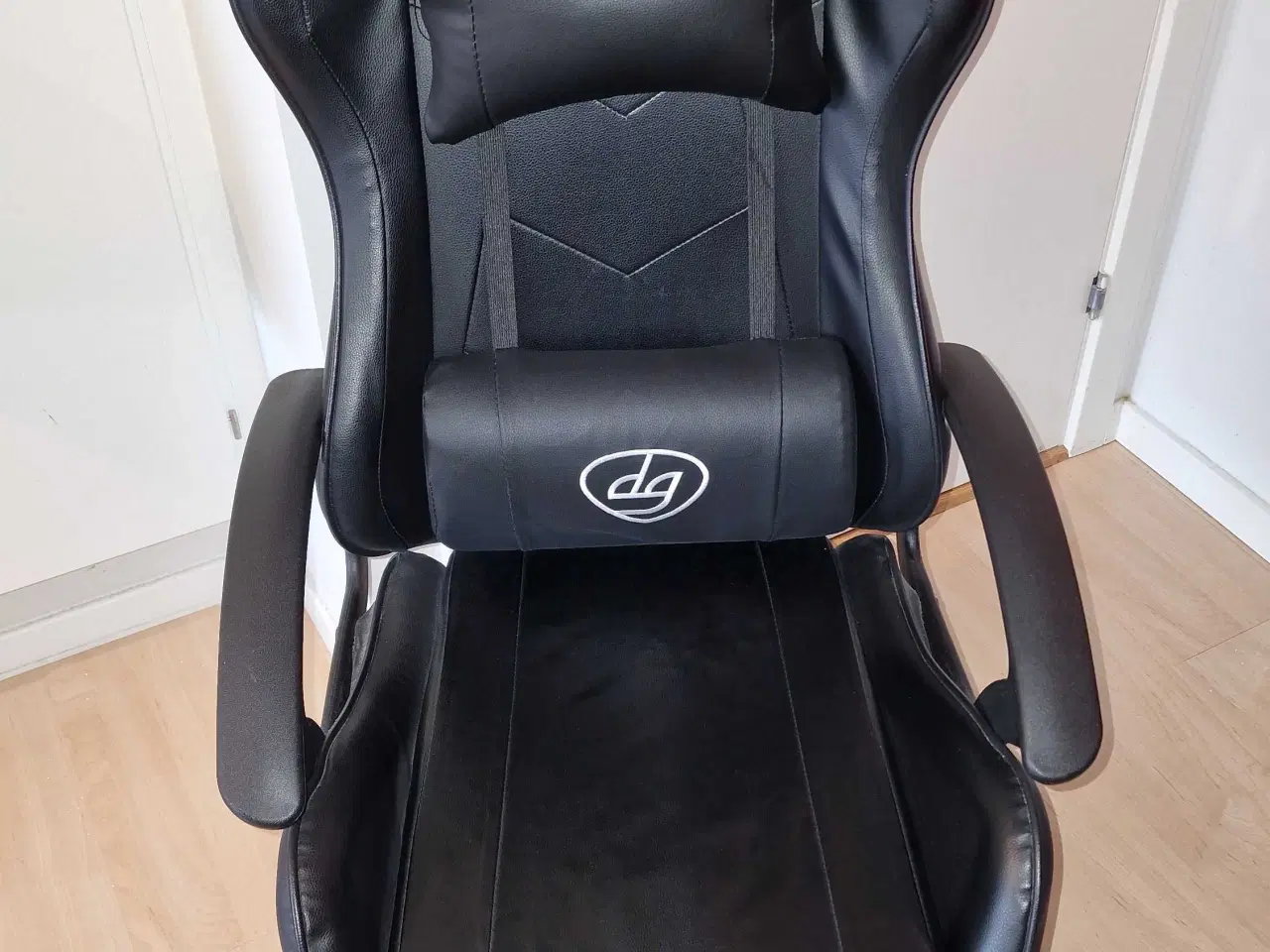 Billede 1 - DACOTA GAMING STOL