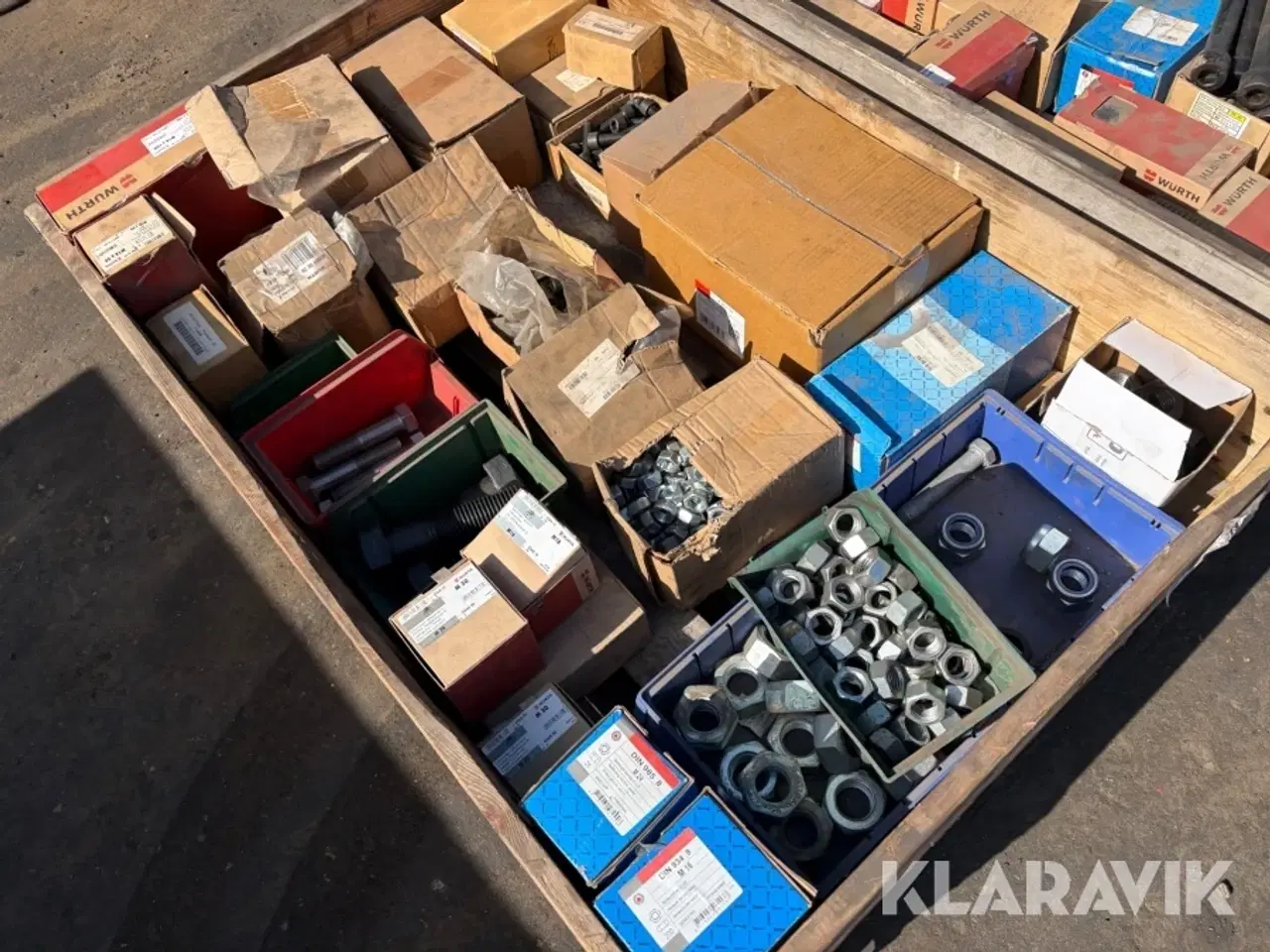 Billede 7 - Bolte og møtrikker stål 350 kg