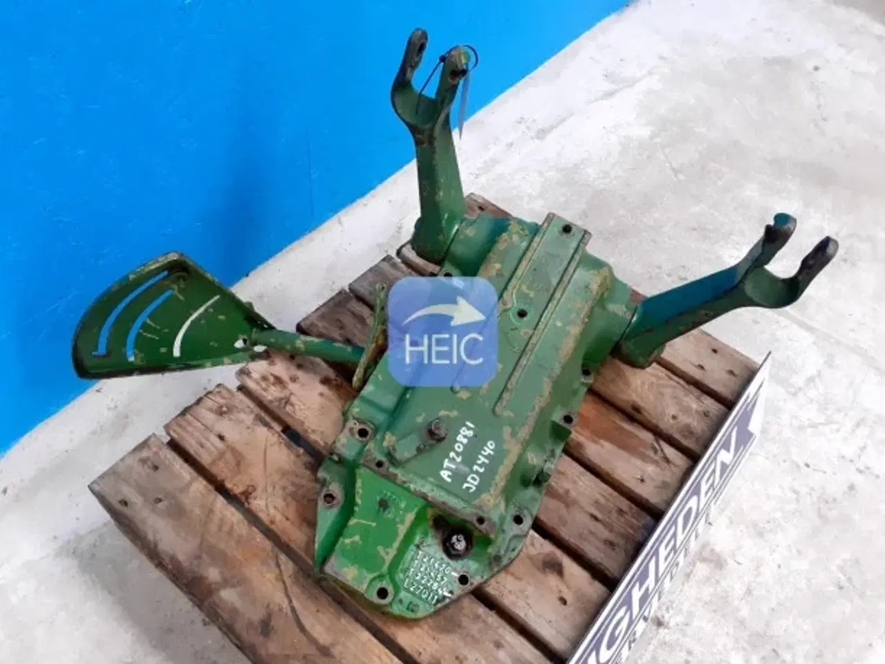 Billede 2 - John Deere 2440 Liftdæksel AT20881