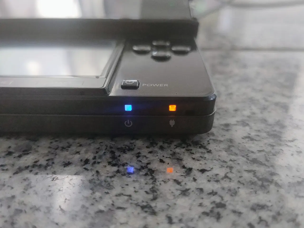 Billede 7 - Nintendo 3DS, sort inkl. stylus & oplader