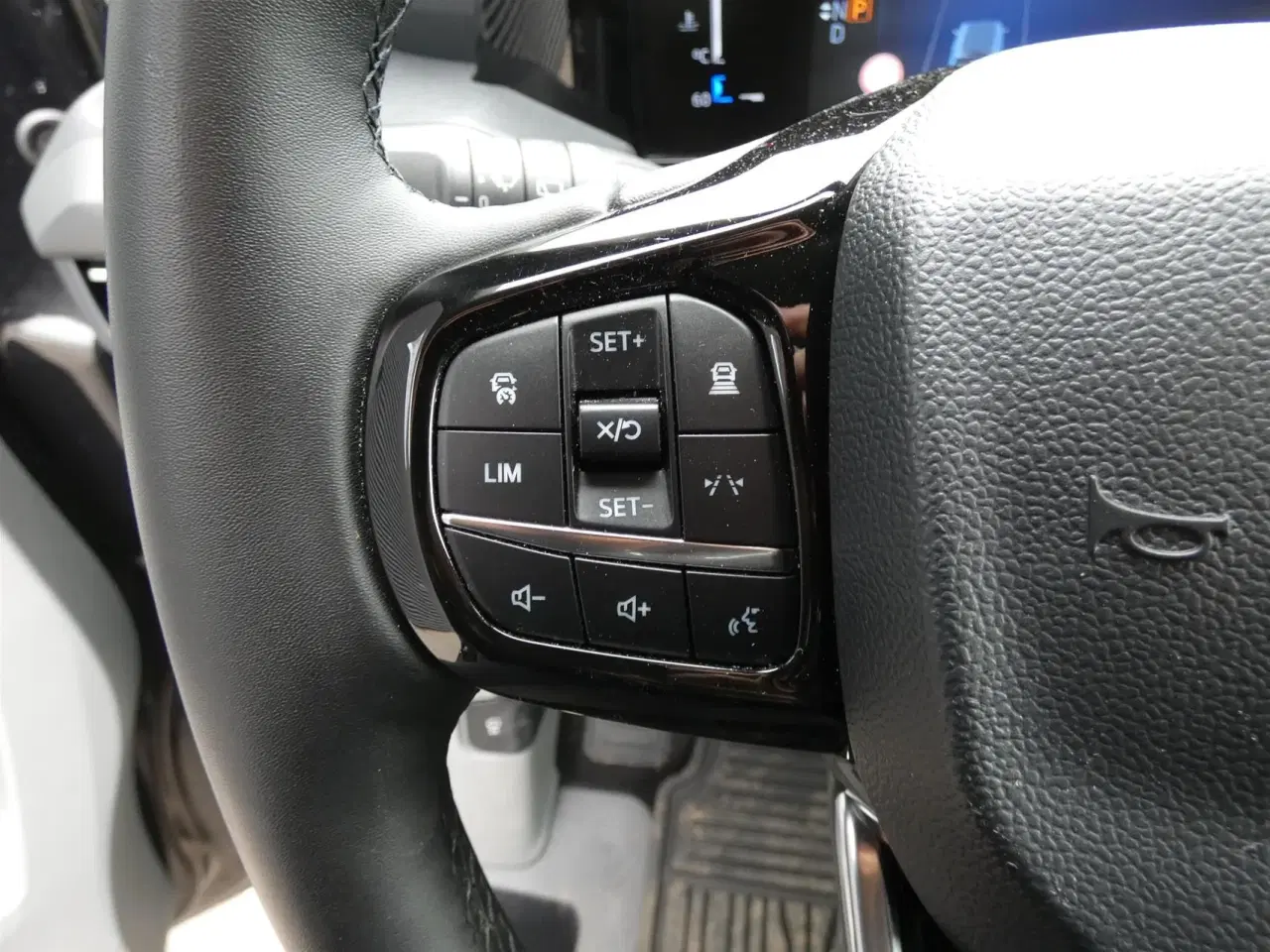 Billede 14 - Ford Tourneo Custom 320 L2H1 2,0 EcoBlue Titanium 170HK 8g Aut.