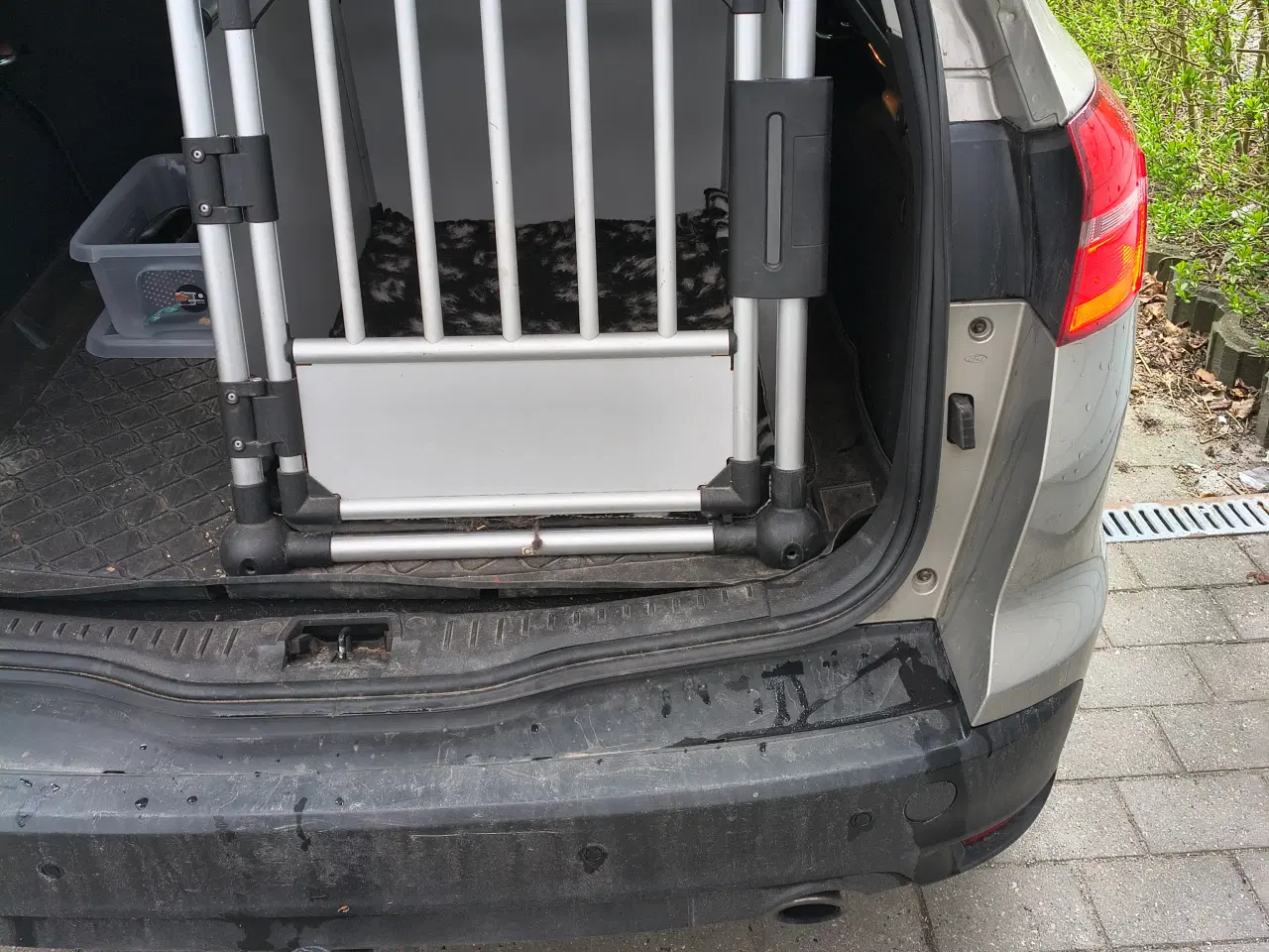 Billede 2 -     Brugt  Hunde bur