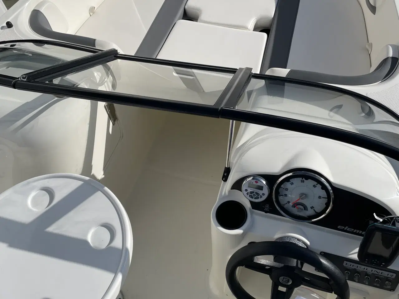 Billede 8 - E5 med Mercury F80 ELPT EFI og Brenderup 201300B