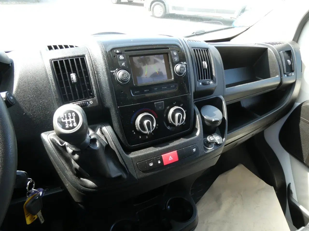 Billede 13 - Fiat Ducato 30 2,3 MJT 130 Kassevogn L2H2 Pro+