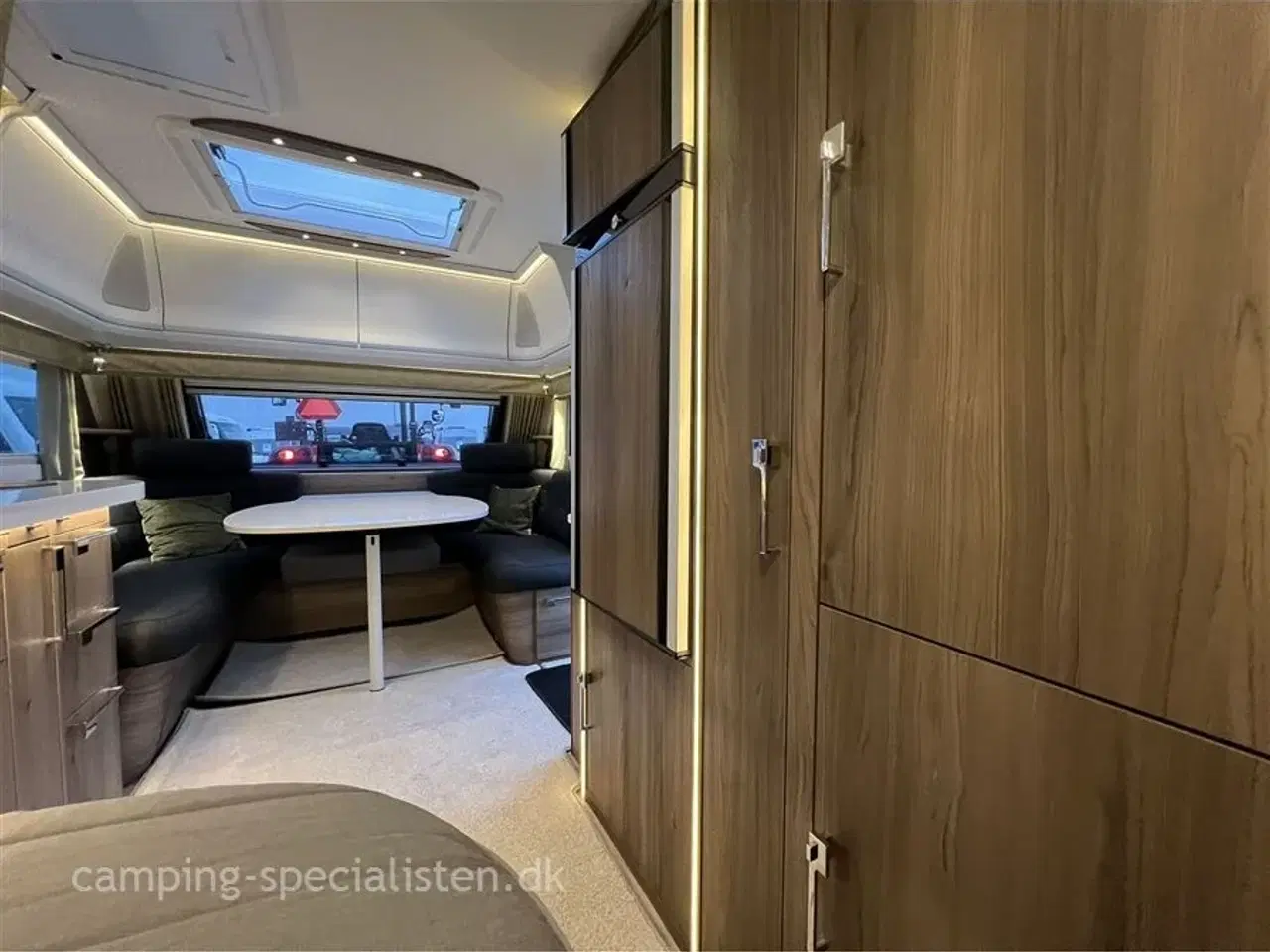 Billede 13 - 2024 - Kabe Briljant 470 XL KS   2024 Kabe 470 Briljant XL KS - Se den nu hos Camping-Specialisten.dk