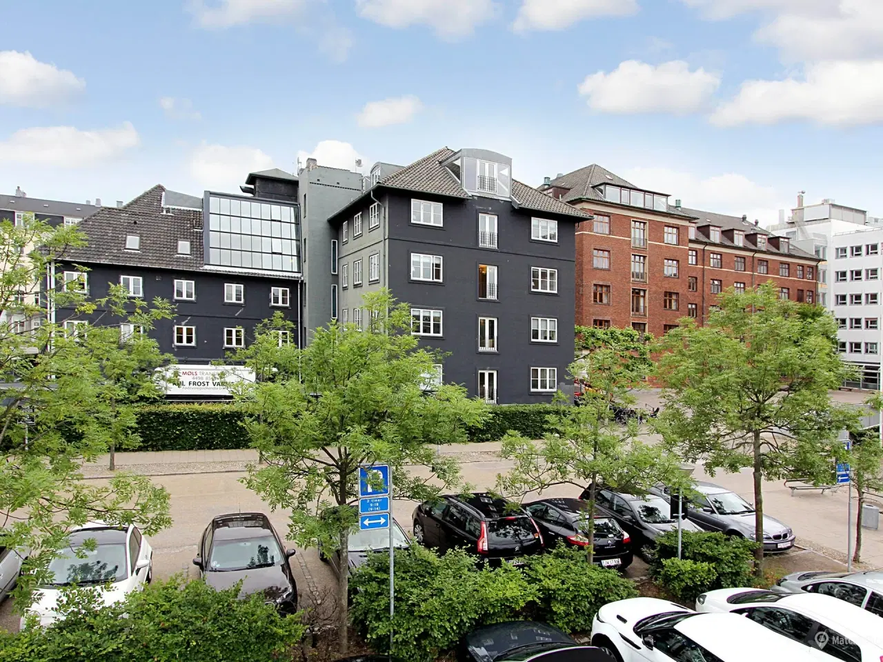 Billede 3 - Kontor i Hellerups smørhul med store glaspartier og kig til Øresund