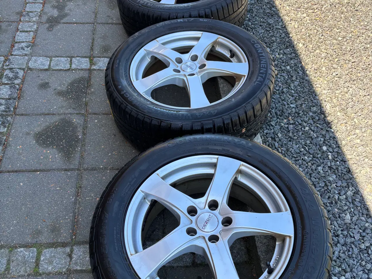 Billede 1 - 17” Vinterdæk på Dezent alufælge