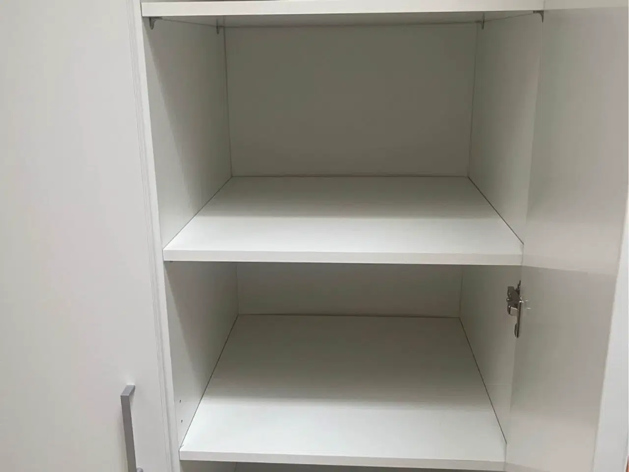 Billede 2 - Fandrup skab fra Jysk 