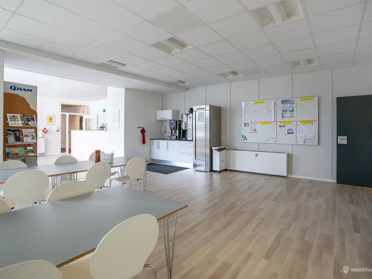 Billede 17 - Fleksible kontorlokaler med mulighed for showroom og lager – tæt på Vojens centrum